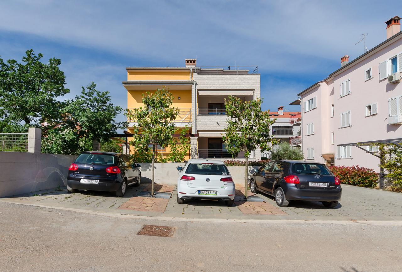 Apartment Goran โรวีน ภายนอก รูปภาพ