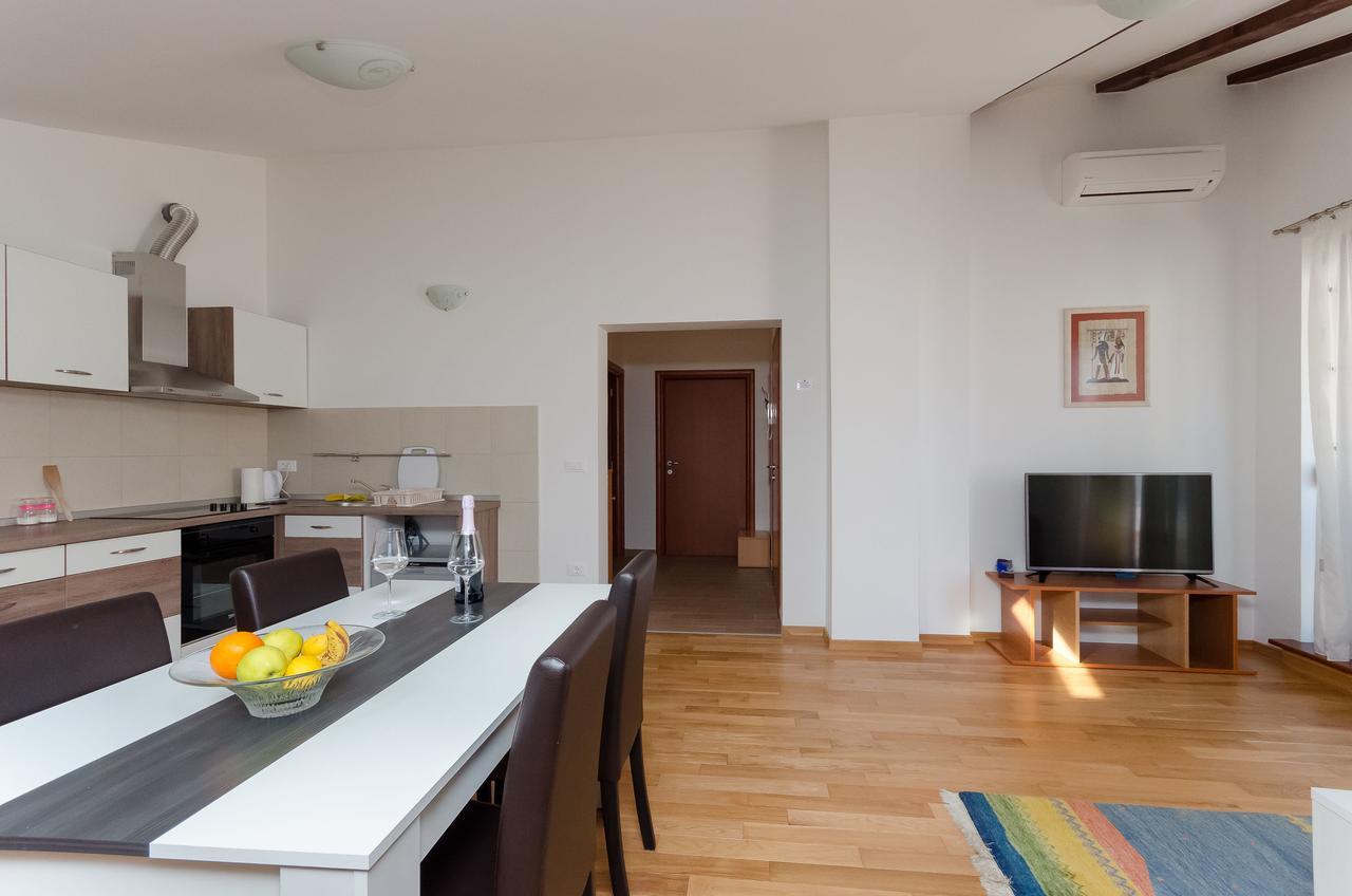 Apartment Goran โรวีน ภายนอก รูปภาพ
