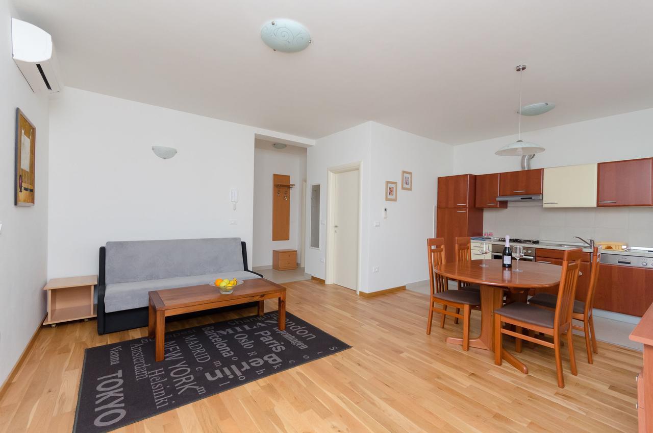 Apartment Goran โรวีน ภายนอก รูปภาพ
